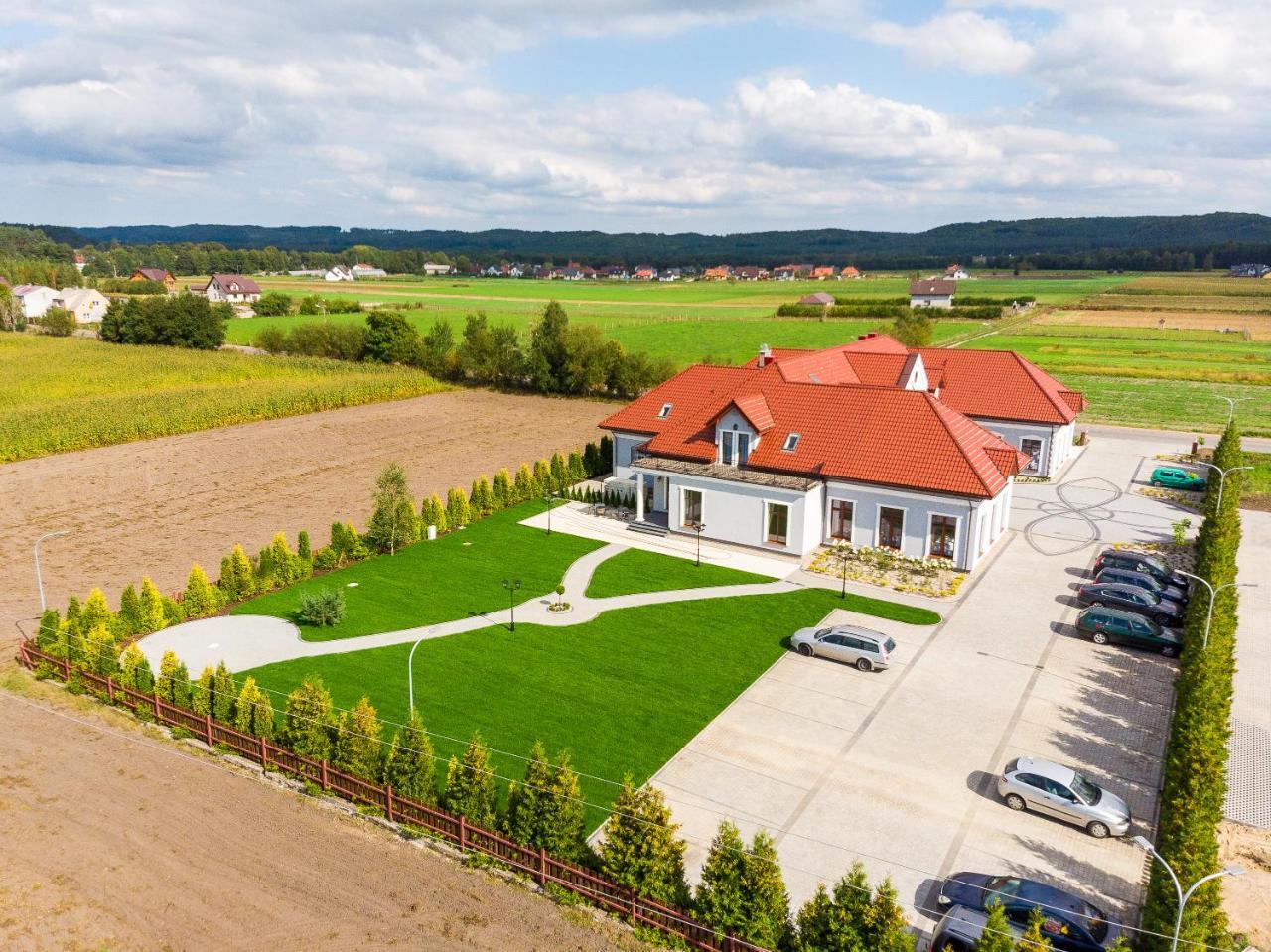 Hotel Dworek Czardasz Strzebielino - Wejherowo Exterior foto